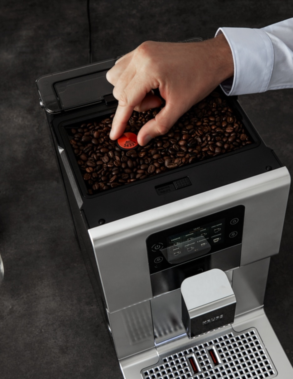 Cafetera super automática EA875EMX