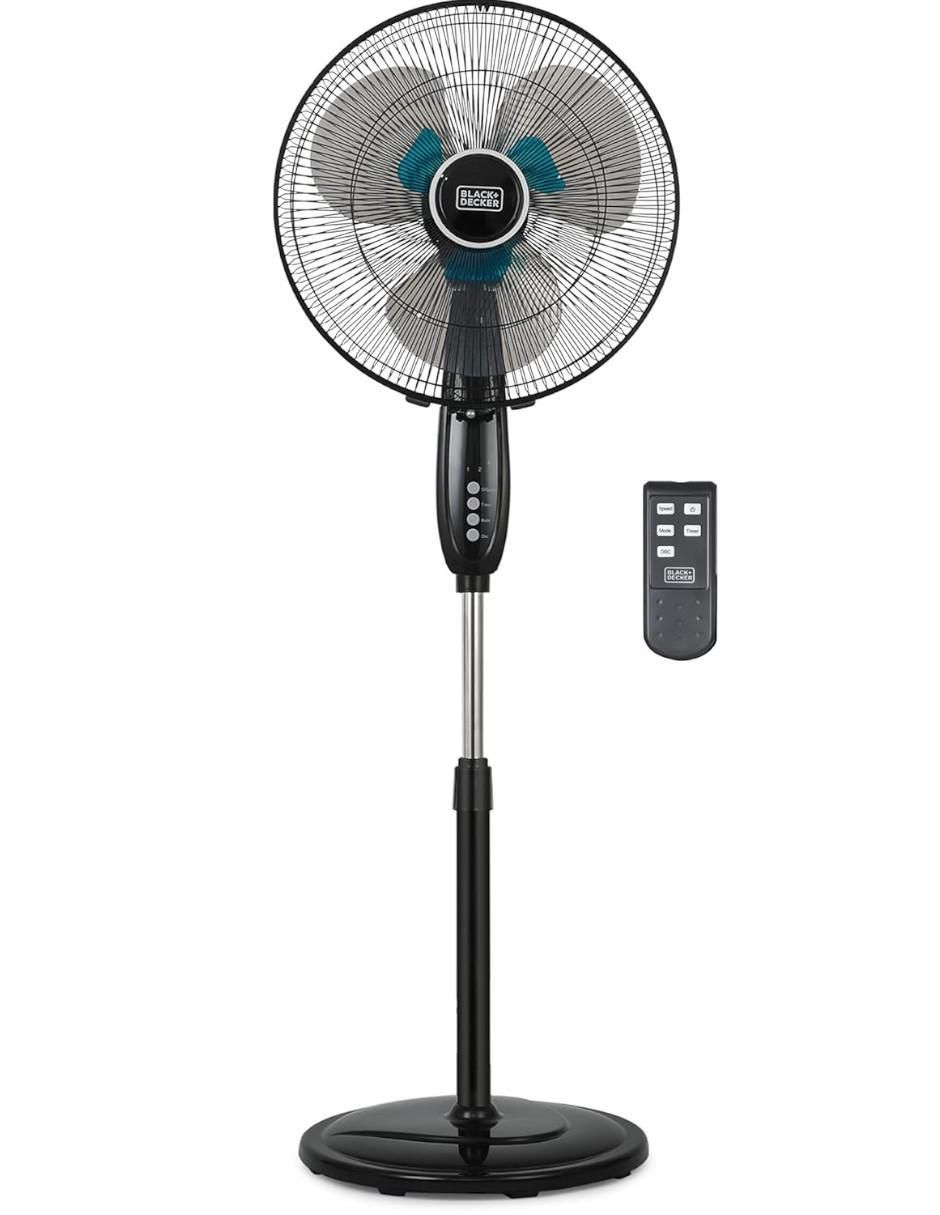 Ventilador de pedestal Black+Decker con control remoto 3 velocidades