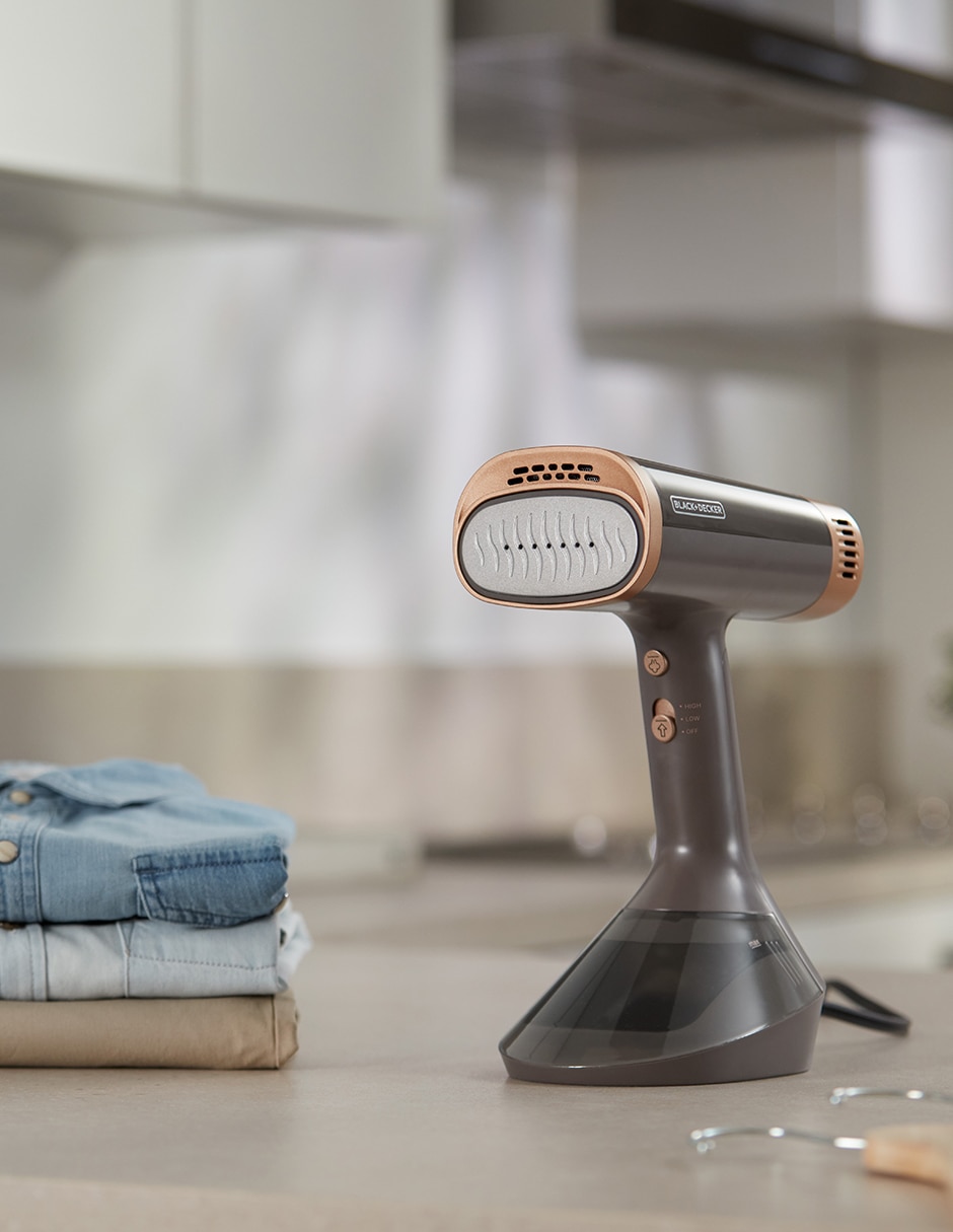 Central de vapor Black + Decker GS0541-0ODLA suela cerámica