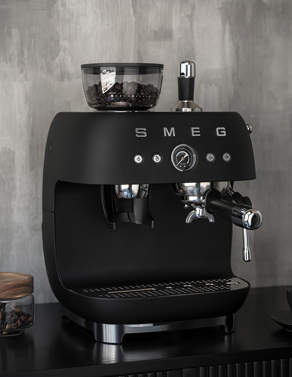 Cafetera con molino 50´s Style EGF03BLMUS 5