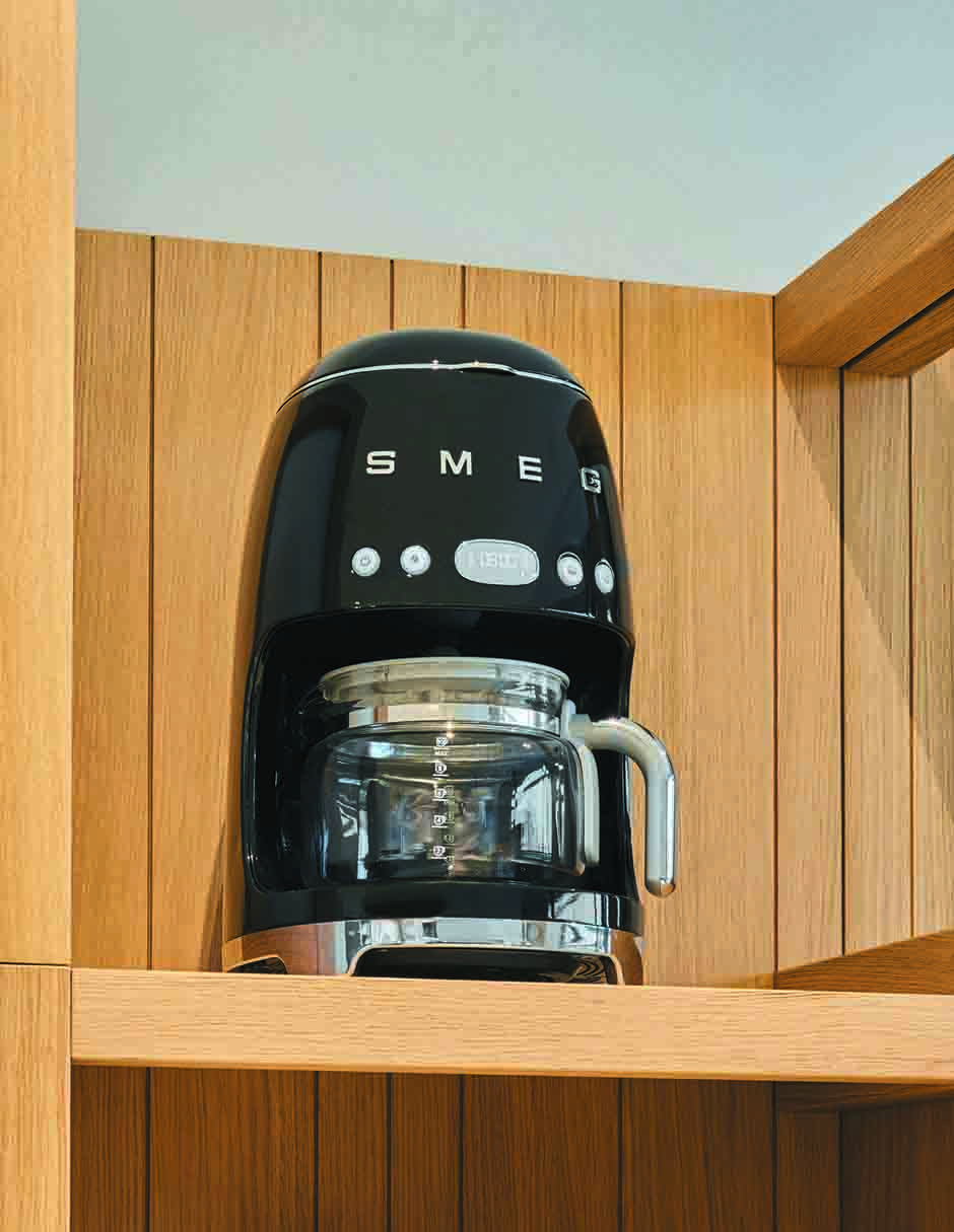 Cafetera de goteo DCF02 4