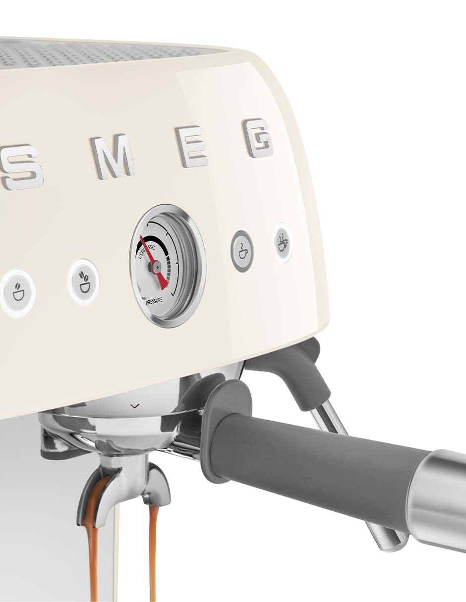 Cafetera con molino smeg 50´s style egf03crus