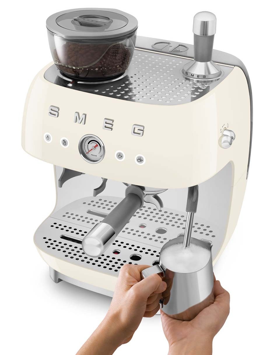 Cafetera con molino smeg 50´s style egf03crus
