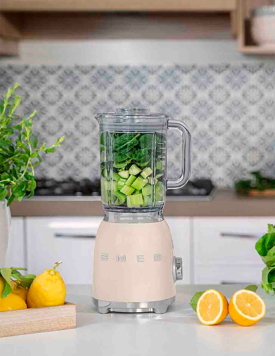 Licuadora Smeg BLF03CRUS 4 velocidades
